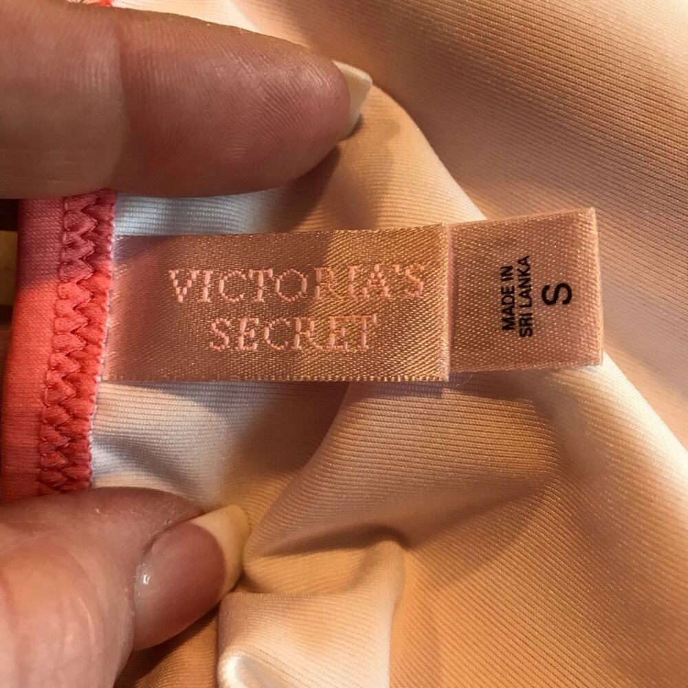 Victoria’s Secret Coral Polka Dot Bikini bottoms Size Small - Picture 3 of 4